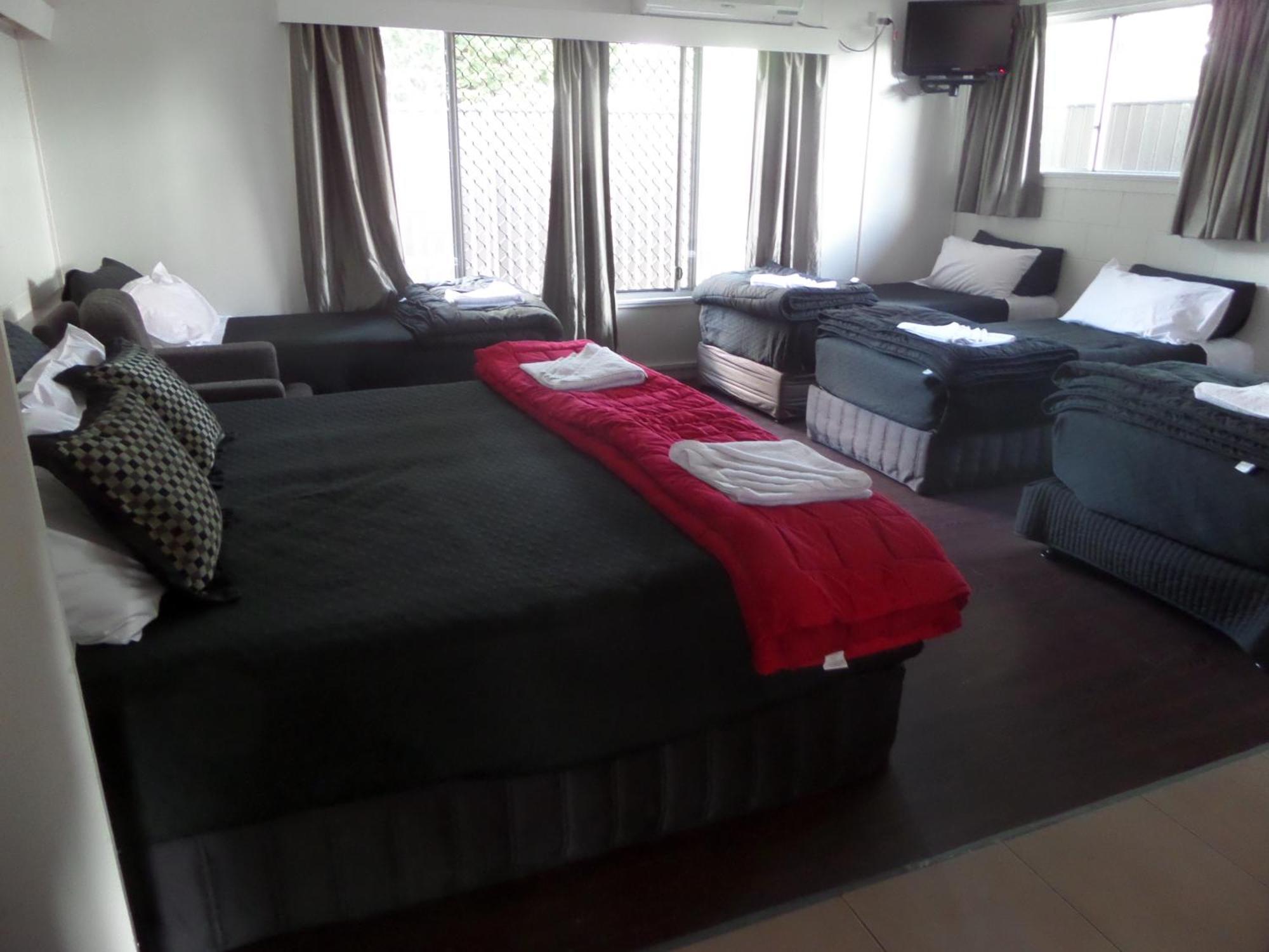 Motel Oasis Kingaroy Quarto foto
